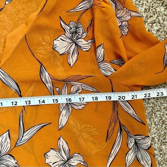 🦋 A New Day Mustard Cream Floral V-Neck Balloon Sleeve Long Sleeve Blouse Large - Picture 7 of 8